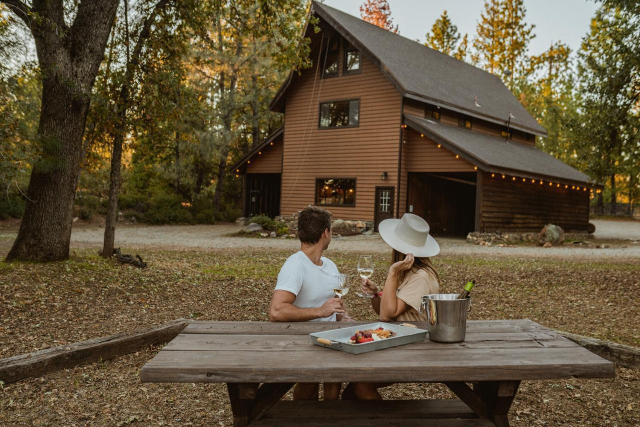 Lovers Nest By Casa Oso With Private Hiking Trails And Pond Mariposa Zewnętrze zdjęcie